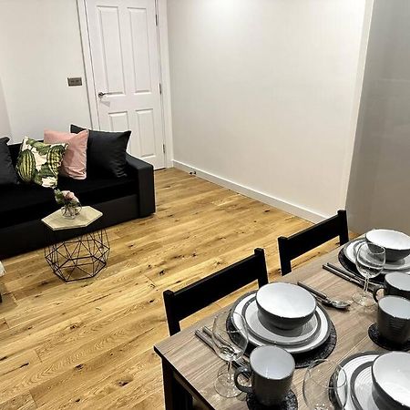 Spacious And Elegant Apartment Birmingham Exterior foto
