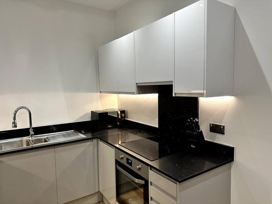 Spacious And Elegant Apartment Birmingham Exterior foto