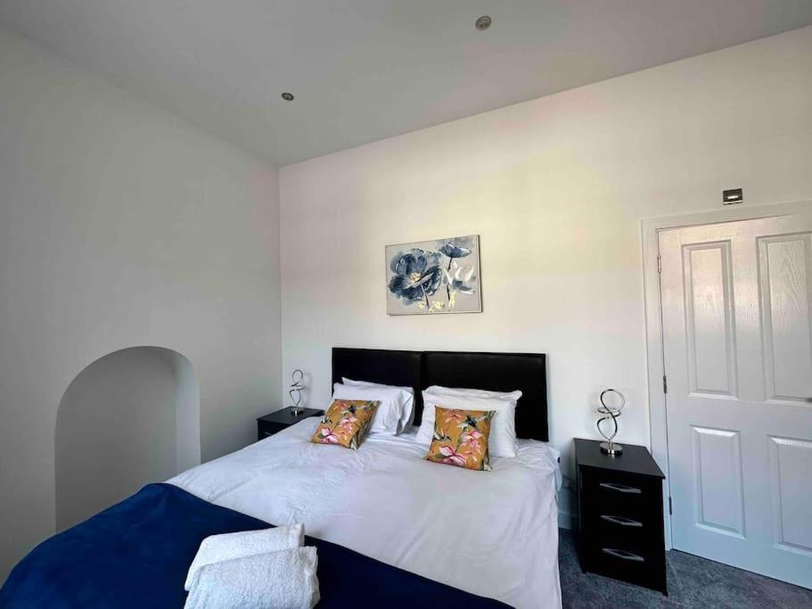 Spacious And Elegant Apartment Birmingham Exterior foto